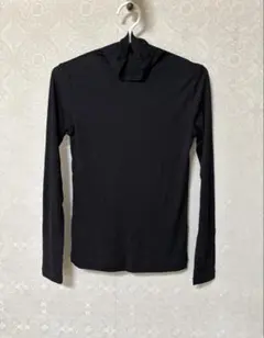 ユニクロ UNIQLO シアージャージータートルネックT ブラック