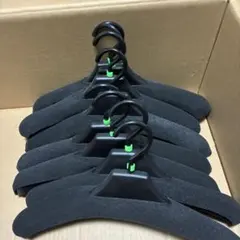 黒の衣類ハンガー20本まとめ売り