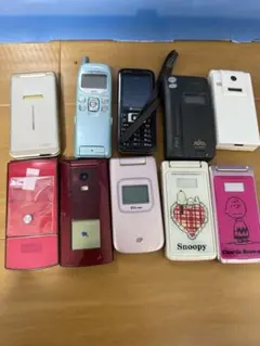 【ジャンク】スマホ ガラケー 等　携帯電話　10台　レア！