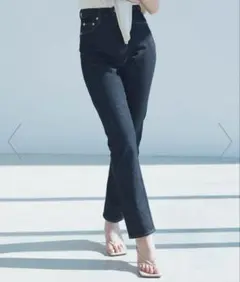 anuans アニュアンス　Slim straight denim