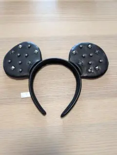 【美品】ミッキーマウス カチューシャ黒レザー スタッズ 東京ディズニーリゾート