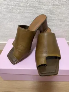 ダイアナ　トングサンダルのサムネイル