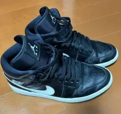 エアジョーダン1 ミッドAIR JORDAN1 MID 黒 白 送料込み