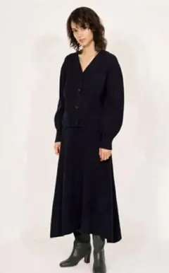 【新品未使用】ミラオーウェン　セットアップ　ニット　スカート