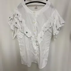 フリル小花刺繍ホワイトノースリーブシャツ