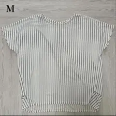 美品　Tシャツ　カットソー　ストライプ　ホワイト