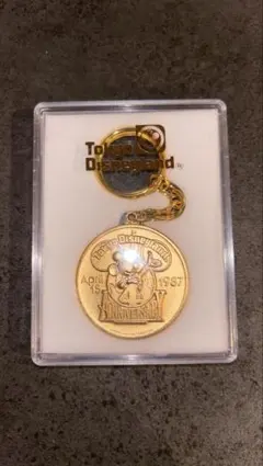 東京ディズニーランド 4周年 メダル キーホルダー ミッキー 4th