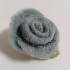 usedハンドメイド品＊ブルーローズの2wayブローチ 羊毛フェルト
