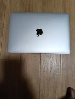 Apple MacBook 本体 シルバーのサムネイル