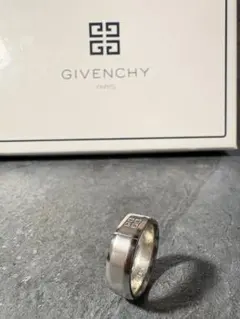 Givenchyリング24号前後