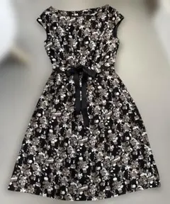 INTERPLANET 花柄ノースリーブワンピース