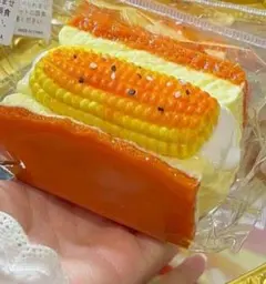 ラスト　大きな　パン　水スクイーズ　もちもち　リアル