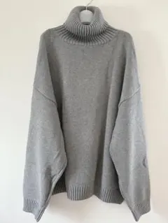 タートルネックセーター