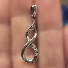 スターリングシルバー ダイヤモンド インフィニティ ペンダント 1.1インチ