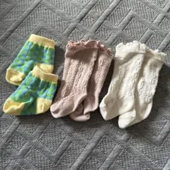フリル付きベビー靴下 2足セット