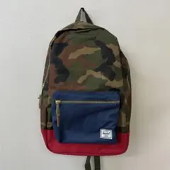 Herschel Supplyハーシェルサプライ　新品　リュック　カモフラ×赤