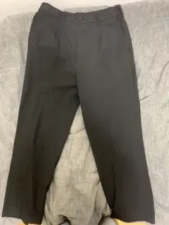 UNIQLO タックワイドパンツ　黒　Mサイズ　76-84