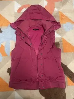 theory ベスト
取り外し可能フード付き