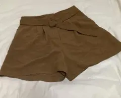 H&M ショートパンツ　ハーフパンツ　カーキ　36