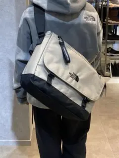 THE NORTH FACE ノースフェイス ショルダー メンズ L ベージュ