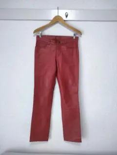 羊革 ストレート レザーパンツ 赤 40 (1回着用)