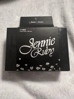 JENNIE X MINISO コラボ イヤホンケース 新品未使用 - メルカリ