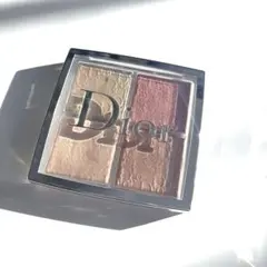 ディオール　バックステージフェイスグロウパレット004ローズゴールド