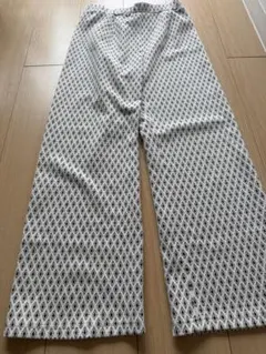 JEANASIS ワイドパンツ イージーパンツ 総柄