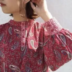 【Kastane】ペイズリー柄赤五分袖ブラウス