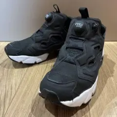 美品 リーボック インスタポンプフューリー 黒 23cm 人気モデル