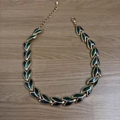リーフモチーフ ネックレス グリーン ゴールド
