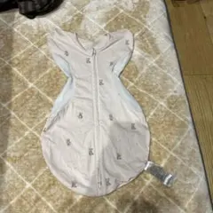 サンデシカ　ハグベリースワドル　Sサイズ