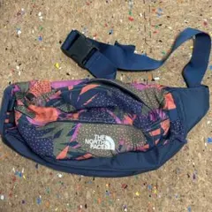 THE NORTH FACE ボディバッグ カラフル　ウエストポーチ