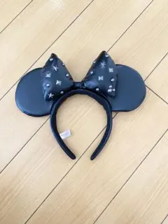 ディズニーカチューシャ【黒レザースタッズミニー】