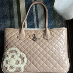 クレイサス カメリア ピンクベージュエナメル トートバッグ 入学式