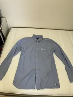 FRED PERRY 長袖シャツ ブルーのサムネイル