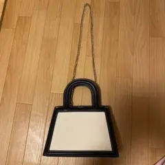 ZARA チェーン付 ミニハンドバッグ ブラ ックxホワイト