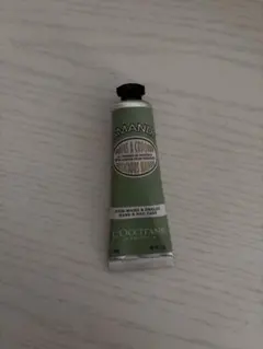 新品　L'OCCITANE アーモンド ハンドクリーム 30ml