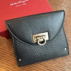Salvatore Ferragamo 二つ折り財布 ガンチーニ ブラックのサムネイル