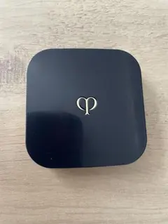 【８／20新入荷】❣️本体❣️プードルコンパクトエサンシエルｎ Amazon | 資生堂クレ・ド・ポーボーテ プードルコンパクトエサン