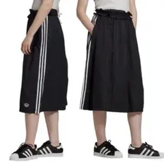 adidas ブラック フレアスカート 3本ストライプ