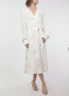 花柄ロングカットソーワンピースのサムネイル