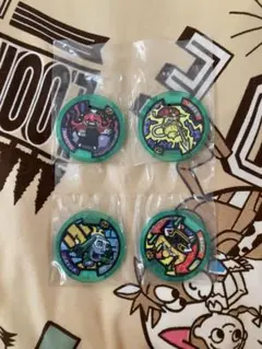[新品未開封品] 妖怪ウォッチ 妖怪メダル 4枚セットのサムネイル