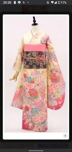 中古 Sサイズ 振袖 ピンクとクリーム色の花柄 付属品付き