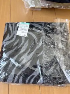 ゼブラ柄　マフラー　黒色　新品未使用