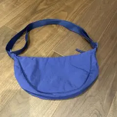 新品 ユニクロ ラウンドミニショルダーバッグ ネイビー