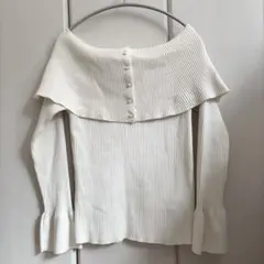 アイボリー オフショルダー ニットパールearth music&ecology