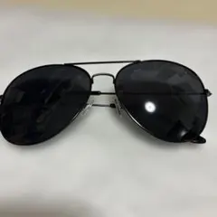 ブラックカラー アビエーターサングラス