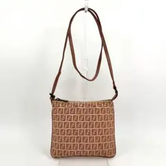 FENDI キャンバス ズッキーノ ショルダーバッグ サコッシュ ポーチのサムネイル