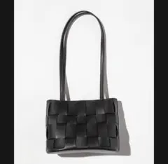 Item thumbnail for item 085fb33a-96ee-4128-aca8-6e260770e955